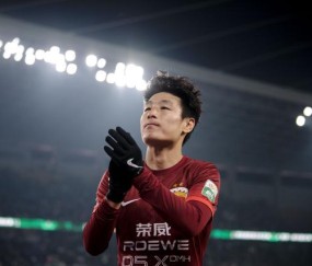 低迷！武磊7次射门0收获 两失绝佳机会+吊射变回传